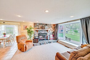 Scenic Views: Spacious Webster Lake House!