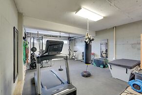 Outdoor Entertainment Areas: Spacious Katonah Gem!