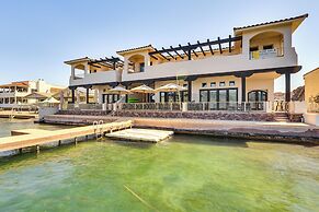 Game Room + Dock: Riverfront Escape in Parker!