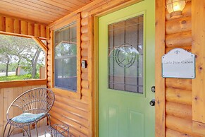 Cozy Couple's Cabin Retreat in Concan!