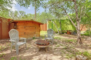 Cozy Couple's Cabin Retreat in Concan!