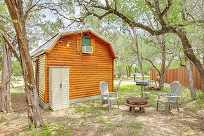 Cozy Couple's Cabin Retreat in Concan!