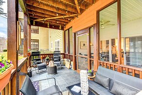 Modern Condo + Golf Course View, Near Hiking!