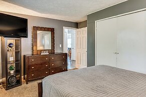 8 Mi to Dtwn Indianapolis: Family Home w/ Yard!