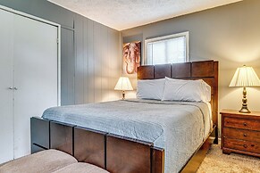 8 Mi to Dtwn Indianapolis: Family Home w/ Yard!