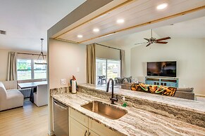 7 Mi to Beach: Family-friendly Englewood Escape!