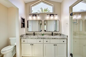 7 Mi to Beach: Family-friendly Englewood Escape!