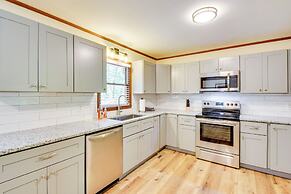 Deck & Game Room: Mountaintop Hideaway in Tiger!