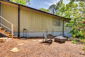 Deck & Game Room: Mountaintop Hideaway in Tiger!