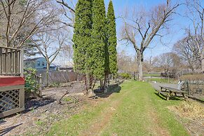 1 Mi to Dtwn: Apartment in Schenectady