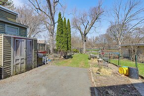 1 Mi to Dtwn: Apartment in Schenectady