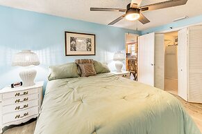 Walk to Nature Trails: Bradenton Getaway!