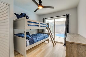 3 Mi to Beach: Modern Retreat in Largo!