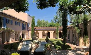 Charming Mas Provencal With Swimming Pool