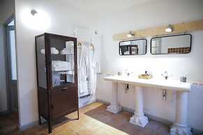 Charming Mas Provencal With Swimming Pool