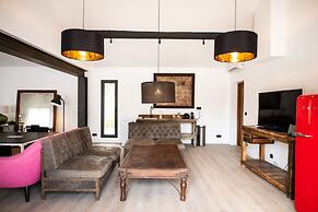 Charming Mas Provencal With Swimming Pool