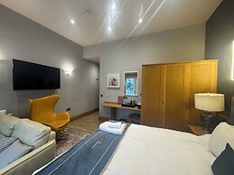 Ambleside Rooms & Suites