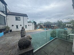 Ambleside Rooms & Suites