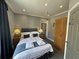 Ambleside Rooms & Suites