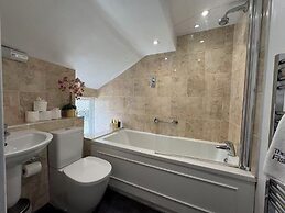 Ambleside Rooms & Suites
