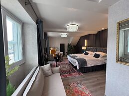 Ambleside Rooms & Suites