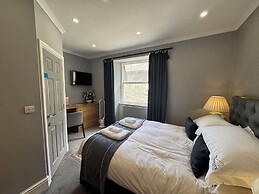 Ambleside Rooms & Suites