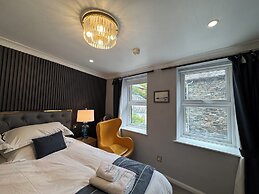 Ambleside Rooms & Suites
