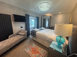 Ambleside Rooms & Suites