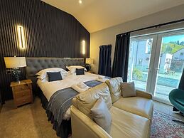 Ambleside Rooms & Suites