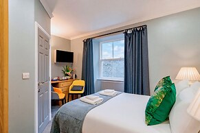 Waterhead Rooms & Suites