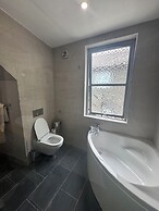Ambleside Rooms & Suites