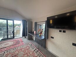 Ambleside Rooms & Suites