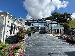Ambleside Rooms & Suites