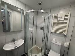 Ambleside Rooms & Suites