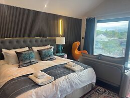 Ambleside Rooms & Suites