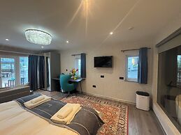 Ambleside Rooms & Suites