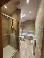 Ambleside Rooms & Suites