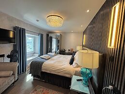 Ambleside Rooms & Suites
