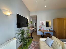 Ambleside Rooms & Suites