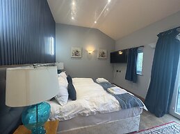 Ambleside Rooms & Suites