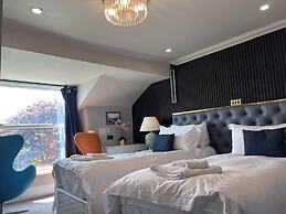 Ambleside Rooms & Suites