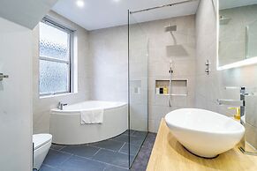 Waterhead Rooms & Suites