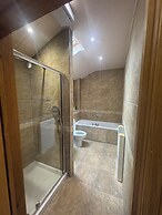 Ambleside Rooms & Suites