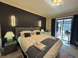 Ambleside Rooms & Suites