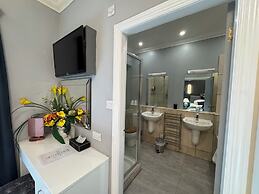 Ambleside Rooms & Suites
