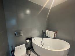 Ambleside Rooms & Suites