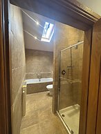 Ambleside Rooms & Suites