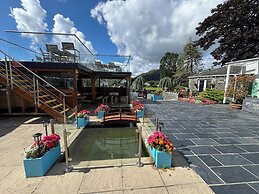 Ambleside Rooms & Suites