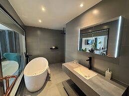Ambleside Rooms & Suites