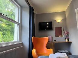Ambleside Rooms & Suites
